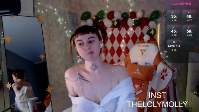 Image 11 of lolymolli Stream on Chaturbate on 1 day ago