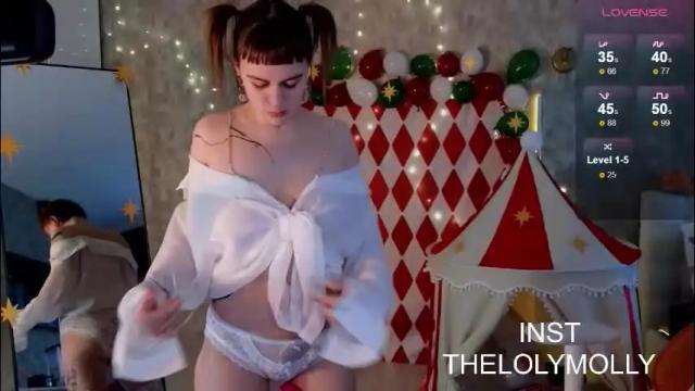 Image 6 of lolymolli Stream on Chaturbate on 1 day ago