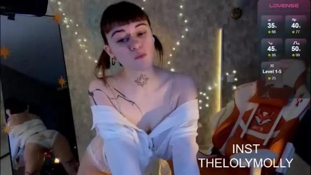 Image 4 of lolymolli Stream on Chaturbate on 1 month ago