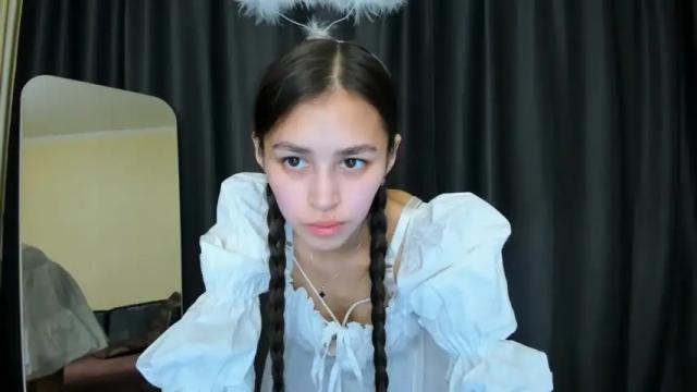 Image 2 of london_sugar Stream on Chaturbate on 14 months ago