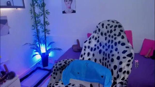 Image 4 of lonely_shewolf Stream on Chaturbate on 1 month ago