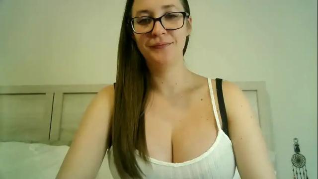 Thumbnail 3, longhairbeautyxoxo's Stream at Chaturbate, 3 months ago