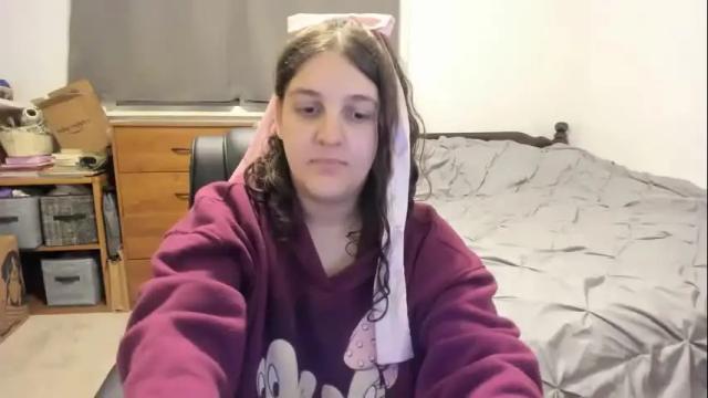 Image 7 of longhairbigbewbs Stream on Chaturbate on 1 month ago