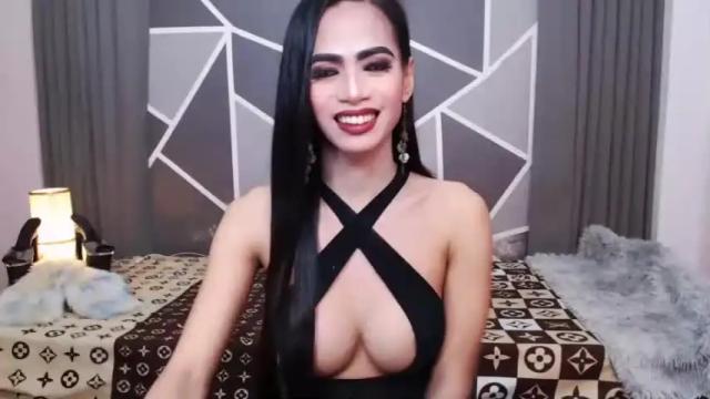 Image 12 of longhugeselfsucker Stream on Chaturbate on 15 months ago