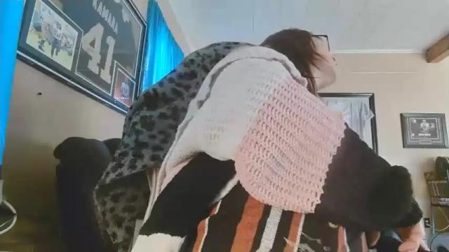 Image 7 of lononcashmere69 Stream on Chaturbate on 13 months ago