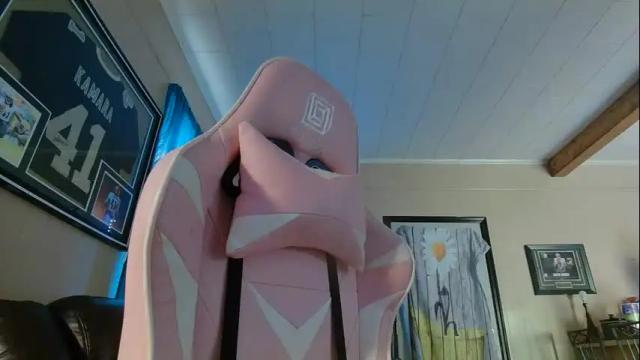 Image 4 of lononcashmere69 Stream on Chaturbate on 12 months ago