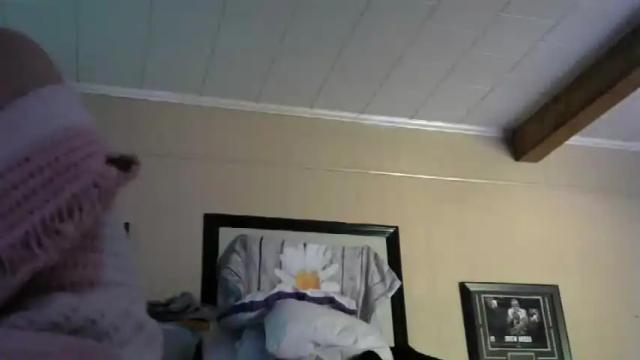 Image 12 of lononcashmere69 Stream on Chaturbate on 14 months ago