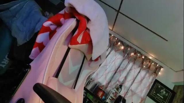 Image 4 of lononcashmere69 Stream on Chaturbate on 2 months ago