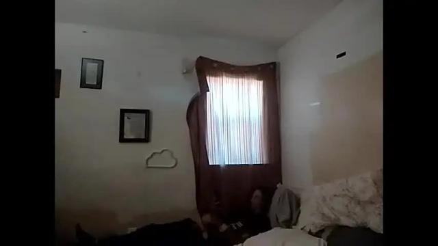Image 8 of loony420 Stream on Chaturbate on 2 months ago