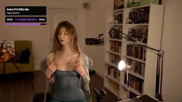 Image 8 of loony_moony Stream on Chaturbate on 1 month ago