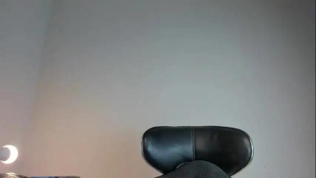 Image 8 of loovelymiia_ Stream on Chaturbate on 15 days ago