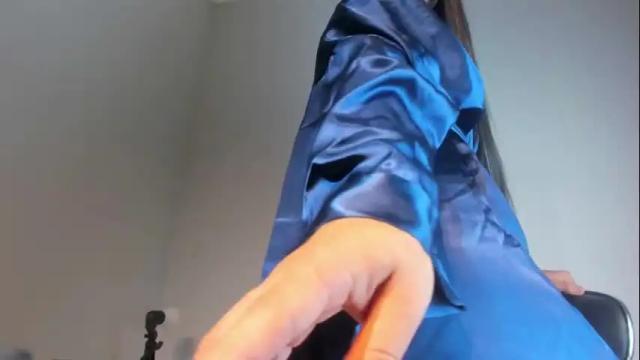 Image 3 of loovelymiia_ Stream on Chaturbate on 13 days ago