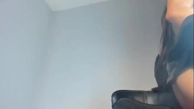 Image 11 of loovelymiia_ Stream on Chaturbate on 1 month ago
