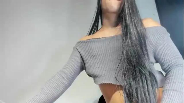 Image 6 of loovelymiia_ Stream on Chaturbate on 8 days ago