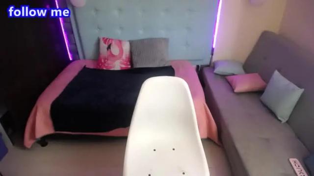 Image 4 of lopez_linda18 Stream on Chaturbate on 18 months ago