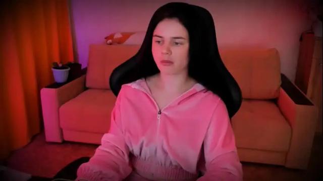 Image 12 of lora_cain Stream on Chaturbate on 11 days ago