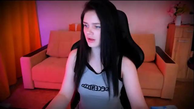 Image 2 of lora_cain Stream on Chaturbate on 10 days ago