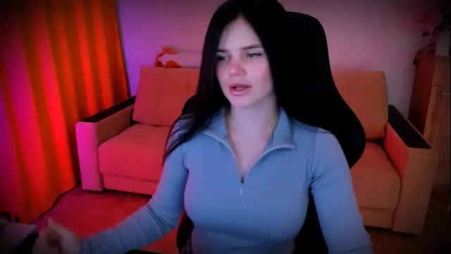 Image 4 of lora_cain Stream on Chaturbate on 8 days ago