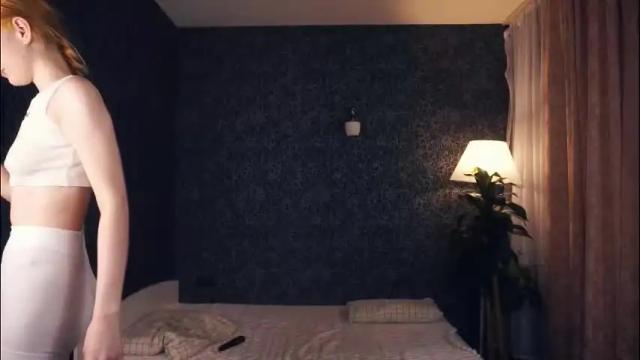 Image 4 of loradarter Stream on Chaturbate on 1 month ago