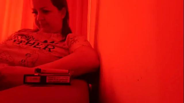 Image 10 of loraflame Stream on Chaturbate on 2 months ago