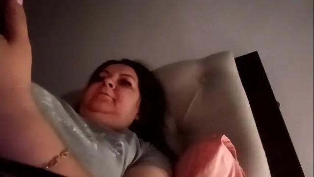 Image 2 of loraflame Stream on Chaturbate on 1 month ago