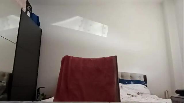 Image 8 of loraflame Stream on Chaturbate on 2 days ago