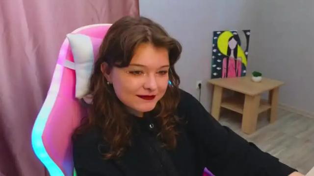 Image 10 of loralan Stream on Chaturbate on 15 months ago