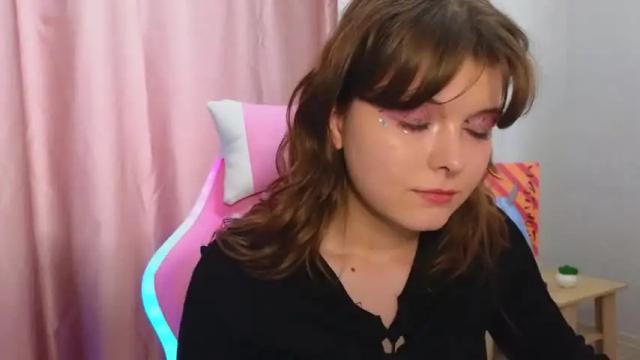 Image 8 of loralan Stream on Chaturbate on 15 months ago