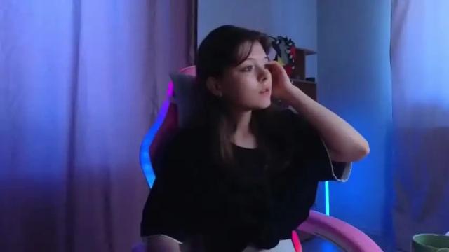 Image 4 of loralan Stream on Chaturbate on 13 months ago
