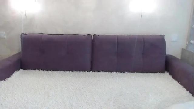 Image 4 of lorameouls Stream on Chaturbate on 1 month ago