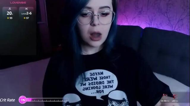 Image 4 of loramoonnn Stream on Chaturbate on 2 months ago