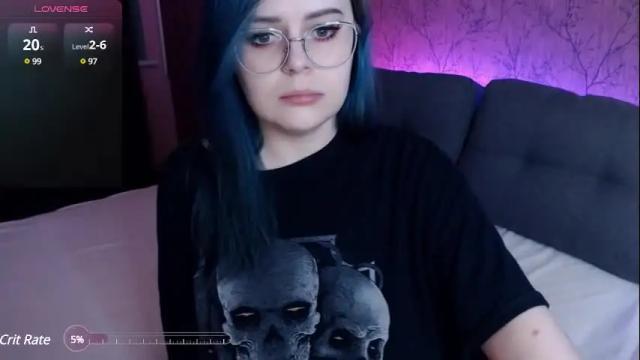 Image 11 of loramoonnn Stream on Chaturbate on 1 month ago