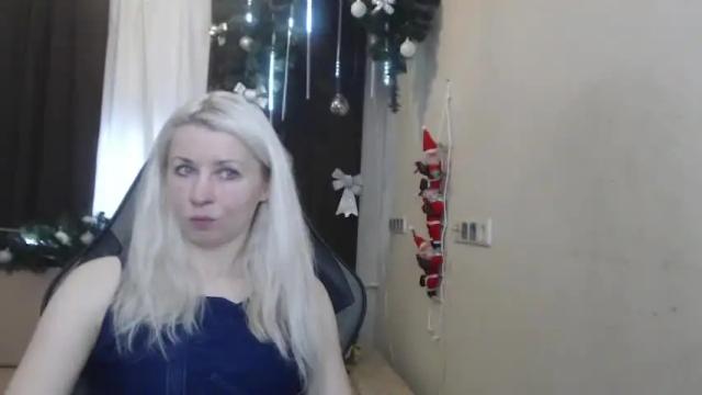 Image 10 of lorariser Stream on Chaturbate on 19 months ago