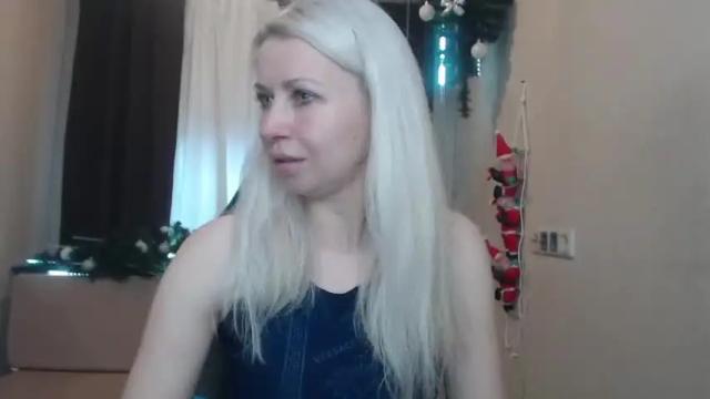 Image 3 of lorariser Stream on Chaturbate on 19 months ago