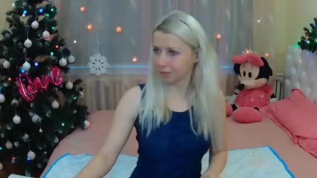 Image 4 of lorariser Stream on Chaturbate on 19 months ago