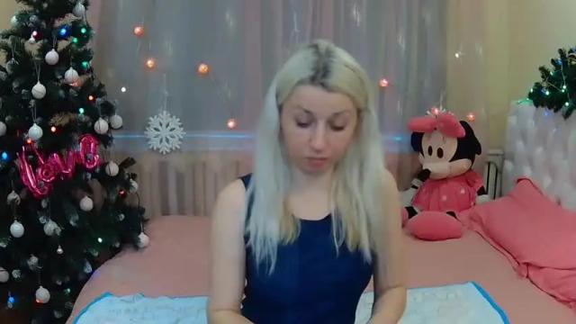 Image 7 of lorariser Stream on Chaturbate on 19 months ago