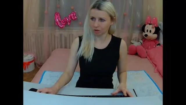 Image 10 of lorariser Stream on Chaturbate on 18 months ago