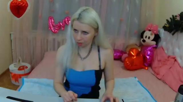Image 6 of lorariser Stream on Chaturbate on 17 months ago