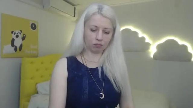 Image 12 of lorariser Stream on Chaturbate on 15 months ago