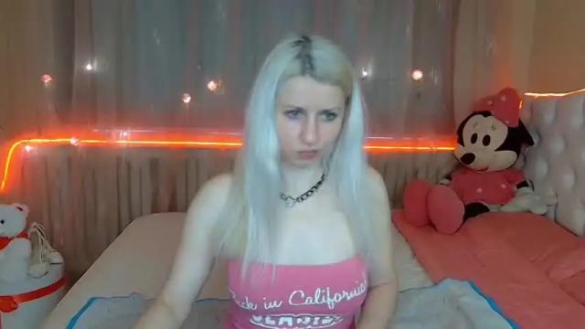 Image 10 of lorariser Stream on Chaturbate on 15 months ago