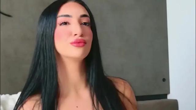 Image 2 of lorawarnner Stream on Chaturbate on 2 months ago