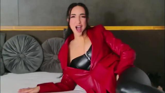 Image 7 of lorawarnner Stream on Chaturbate on 27 days ago