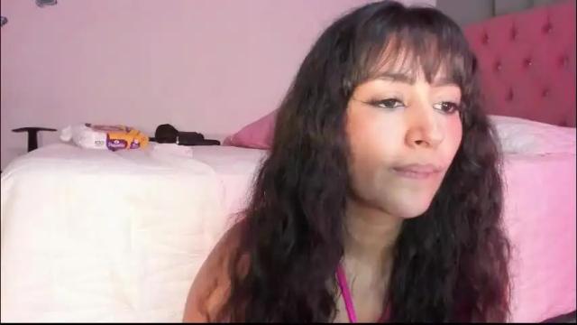 Image 2 of lore_rey Stream on Chaturbate on 17 days ago