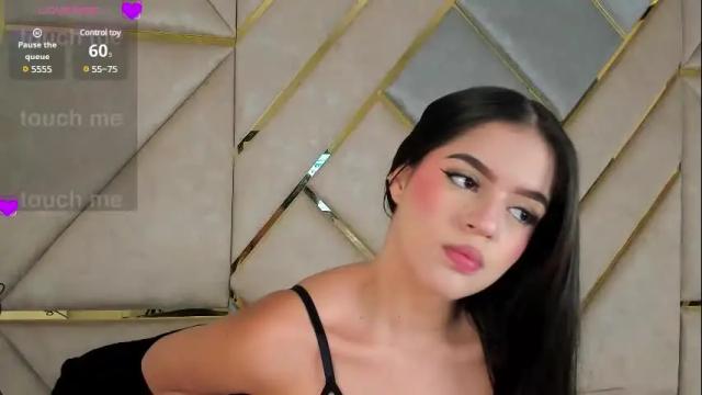 Image 7 of loreana69 Stream on Chaturbate on 12 days ago
