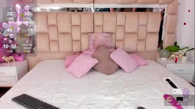 Image 3 of loreana69 Stream on Chaturbate on 1 day ago