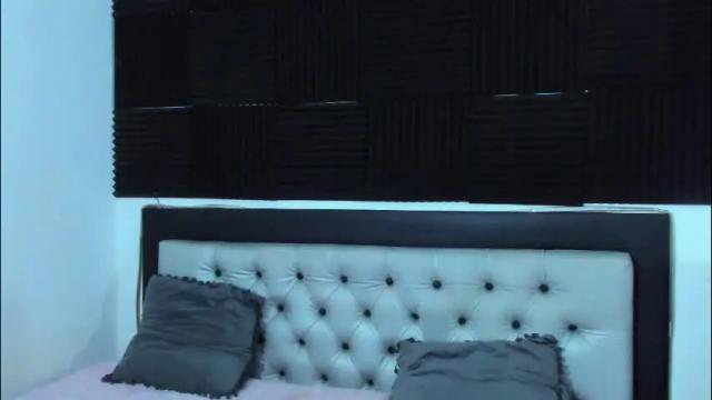 Image 6 of loredepp Stream on Chaturbate on 2 months ago