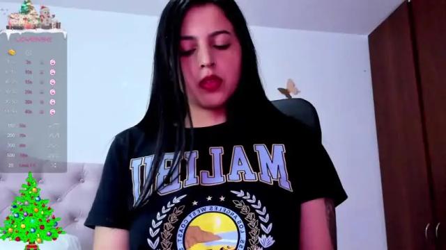 Image 3 of lorein_sag Stream on Chaturbate on 17 months ago