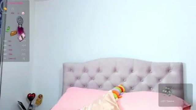 Image 12 of lorein_sag Stream on Chaturbate on 17 months ago
