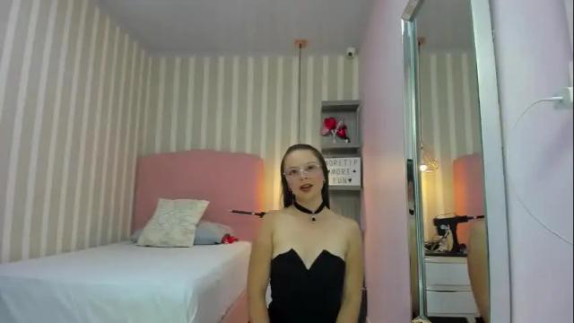 Image 8 of lorelaigiven Stream on Chaturbate on 1 month ago