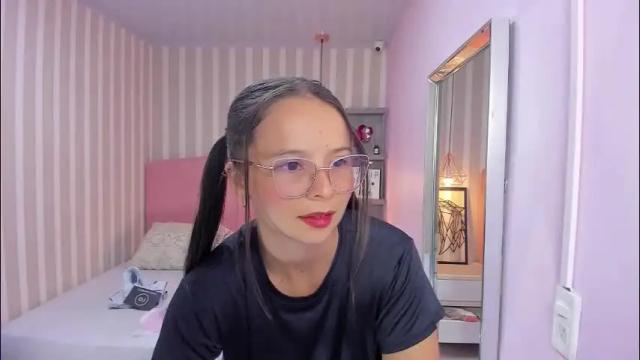 Image 7 of lorelaigiven Stream on Chaturbate on 9 days ago